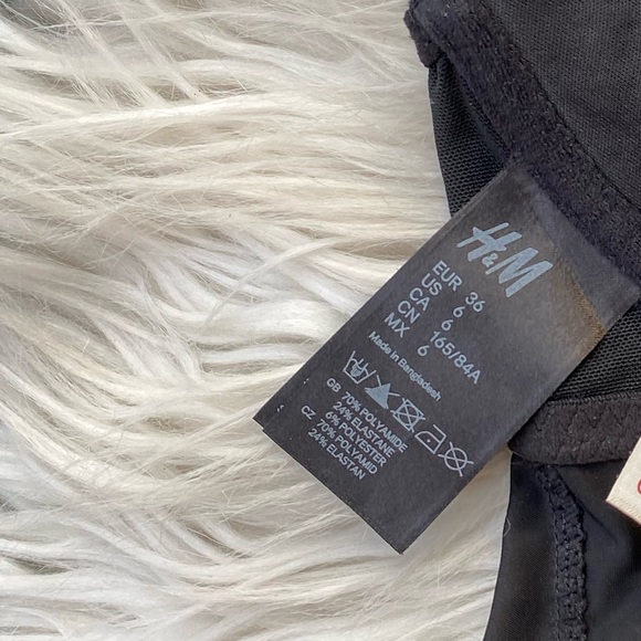 SOLD✔️ H&M Satin slip Dress - Picture 6 of 8